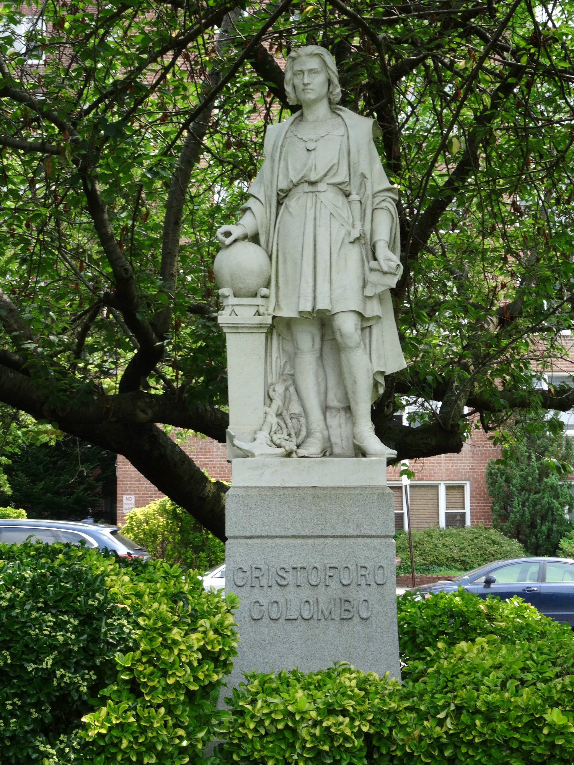 Columbus Monument